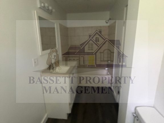 5th image of 109 E Albert St APT 1W