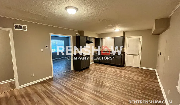 3235 Harvester Ln — Photo 4