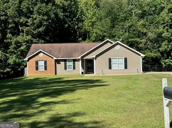 70 Beaver Creek Dr, Sharpsburg, GA 30277