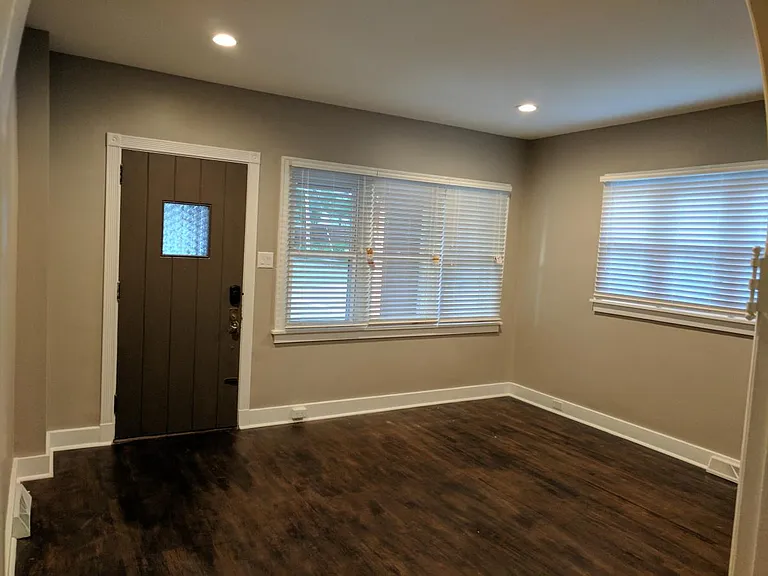 5652 Solway St — Photo 14