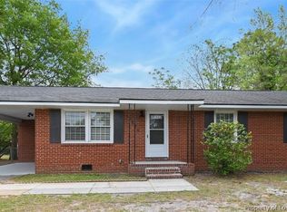 1939 Crestview Dr, Fayetteville, NC 28304