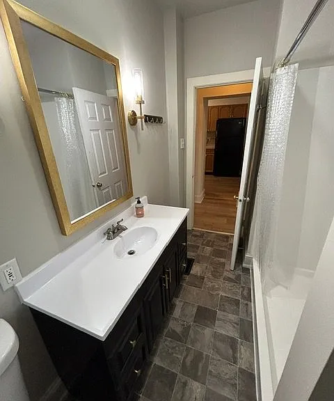 231 W 14th St #1 — Photo 14
