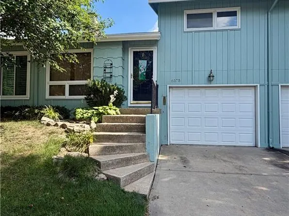 6575 W 49th St, Mission, KS 66202