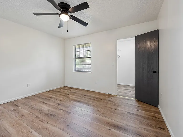7009 N Chas Dr — Photo 15