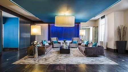 Leasing Office Lobby