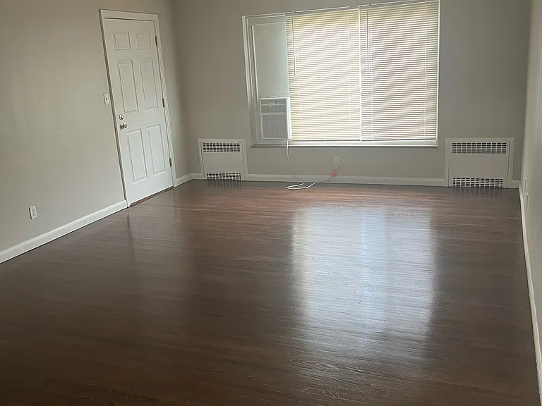 3608 Douglas Rd #2 — Photo 8