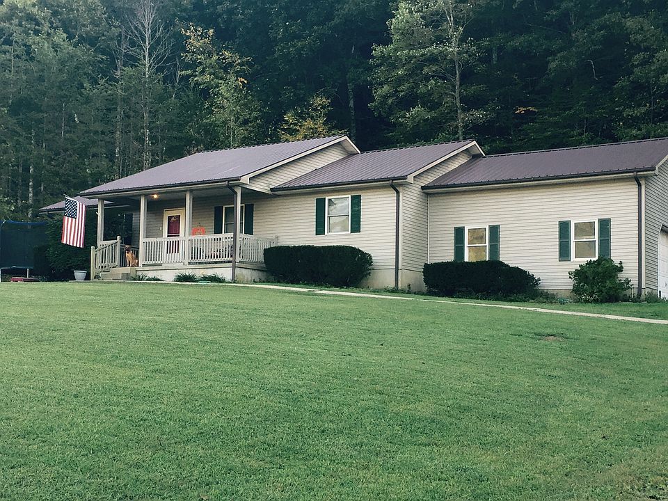 1st image of 629 Carrington Dr