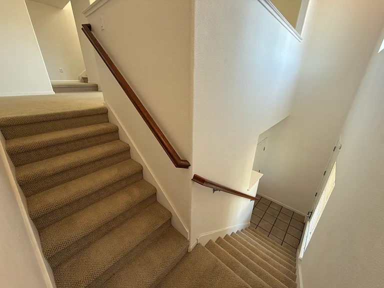Stairs From Garage To Level 1