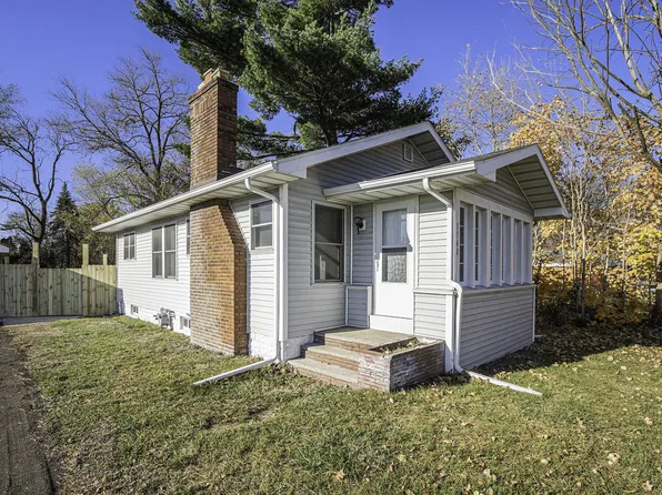 1540 Pipestone Rd, Benton Harbor, MI 49022