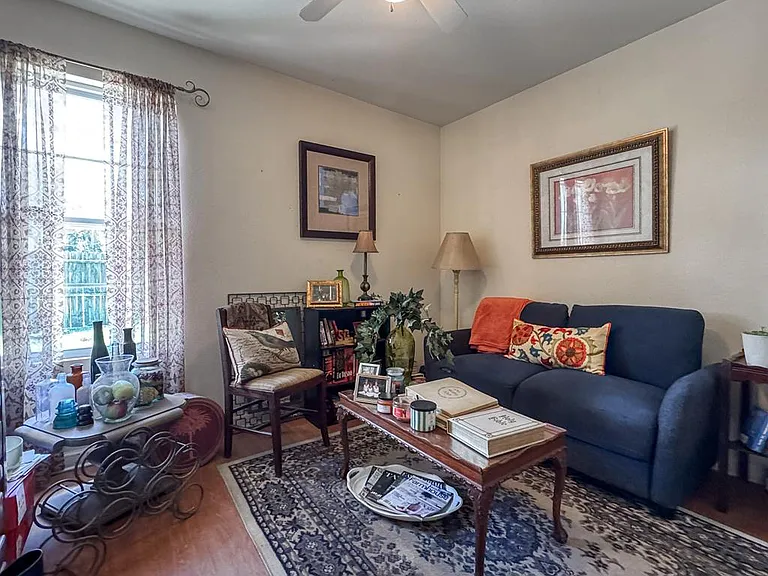 318 Earl King St — Photo 8
