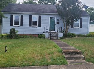 1301 Midland Dr, Kingsport, TN 37664