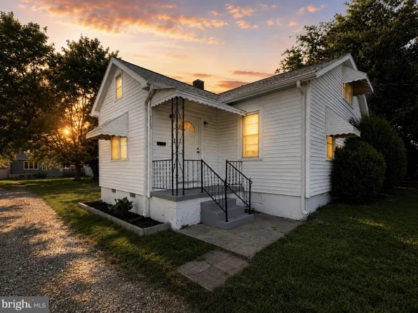 117 Hillcrest Dr, Fredericksburg, VA 22401