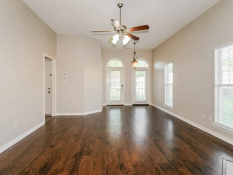 10218 Cottage Oaks Cv — Photo 6