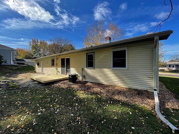 2nd image of 509 Meadowood Ct