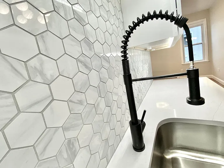 217 Saratoga St #2 — Photo 11