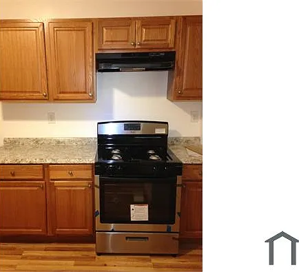 28 Harwood St #2 — Photo 2