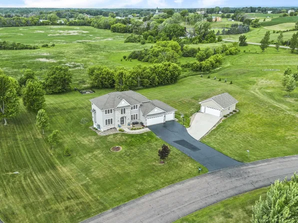 24678 Churchview Cir, New Prague, MN 56071