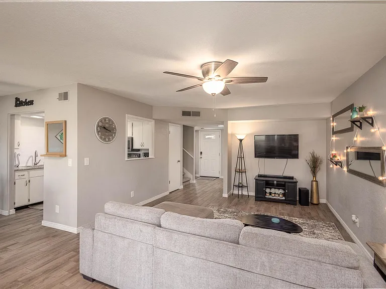 2232 W Lindner Ave #31 — Photo 6
