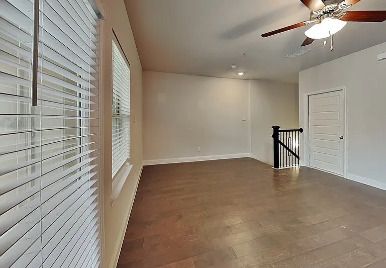4417 Benton Ln — Photo 5