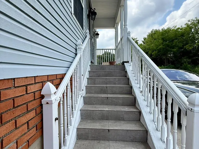 3001 Preston Ave — Photo 4
