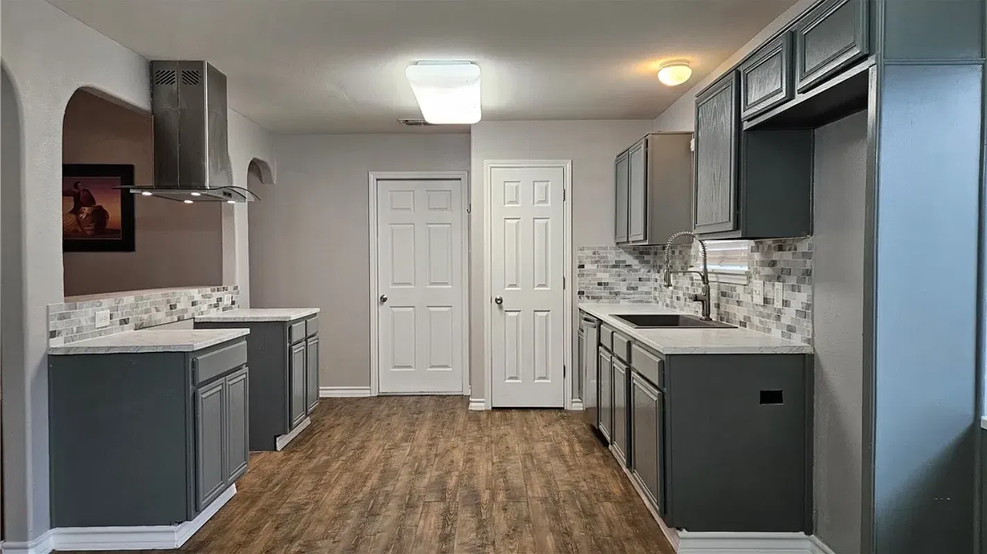 3 bed, 1503 sqft, $2,475 — Photo 2