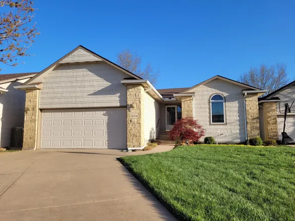 3604 Quail Hollow Dr, Winfield, KS 67156