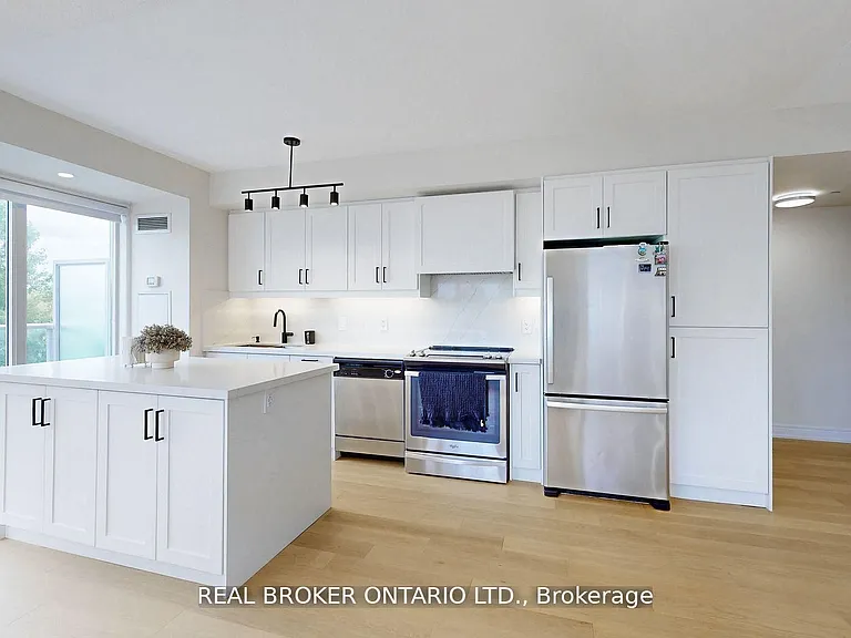 701 Sheppard Ave W #415 — Photo 4
