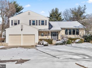 1525 Squire Ln, Cherry Hill, NJ 08003