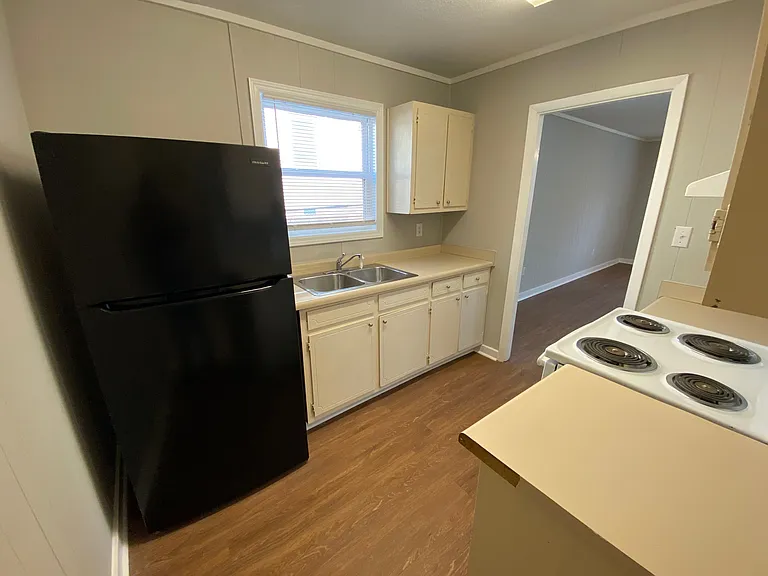 1122 W Hancock Ave #A — Photo 7