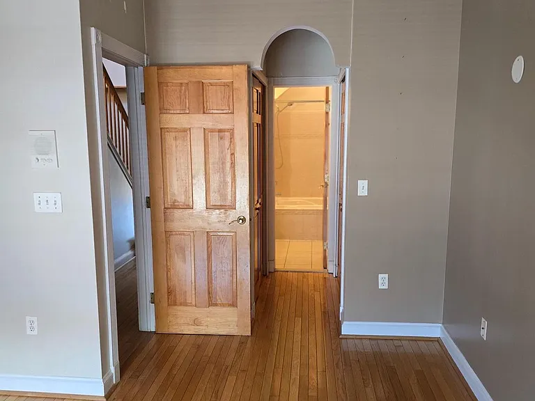 704 S Bond St — Photo 24