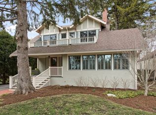 215 Harbor St, Glencoe, IL 60022