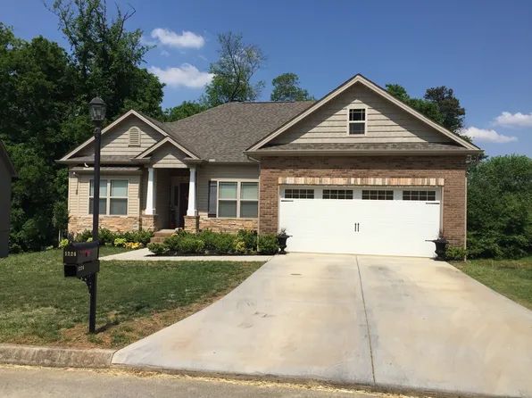 1224 Maples Glen Ln, Knoxville, TN 37923