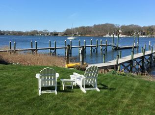 16 Gull Rd, Narragansett, RI 02882