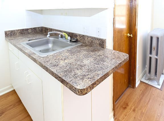 3rd image of 4241 N Kenmore Ave #D601