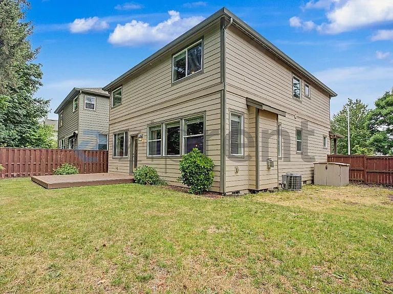 28623 Greenway Dr — Photo 5