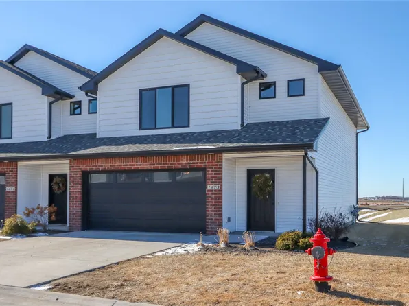 1673 Aspen Ct, North Liberty, IA 52317