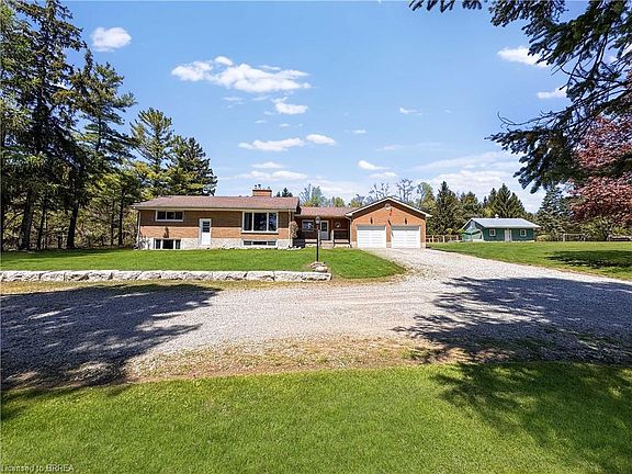 4th image of 43 Pleasant Ridge Rd