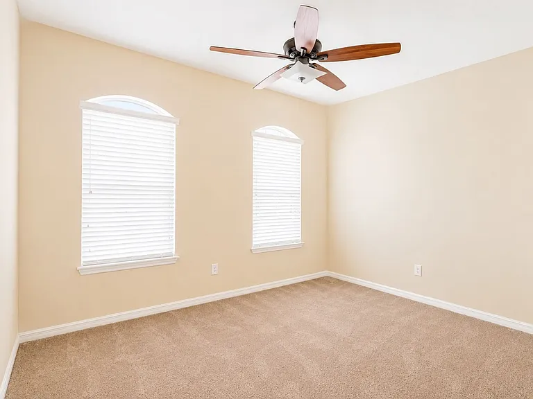 9551 Silver Buttonwood St — Photo 8