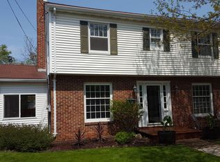 1200 Division St, Green Bay, WI 54303