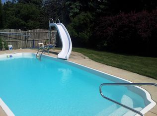 1780 Wilmet Dr, Troy, MI 48085