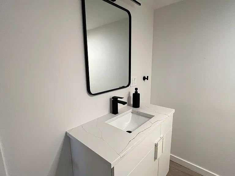 102 South St — Photo 13