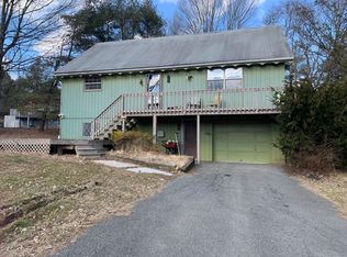 105 Plume Rd, Effort, PA 18330