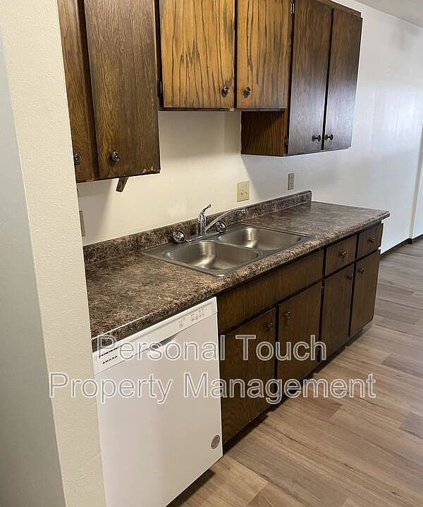 Winnie Apartments LLC 1502 21st Ave S Fargo, ND 58103 1502 21st Ave