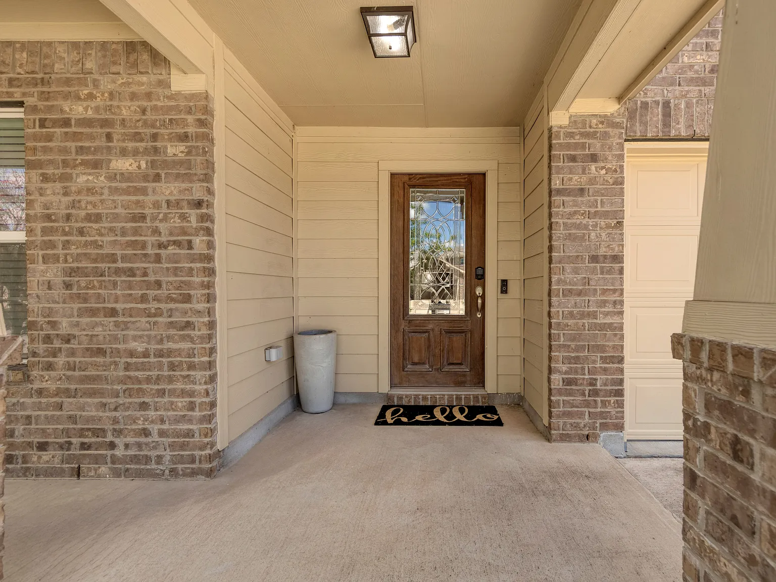 4 bed, 2675 sqft, $6,000 — Photo 3