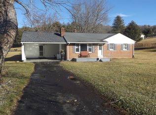 2725 Pipers Gap Rd, Galax, VA 24333