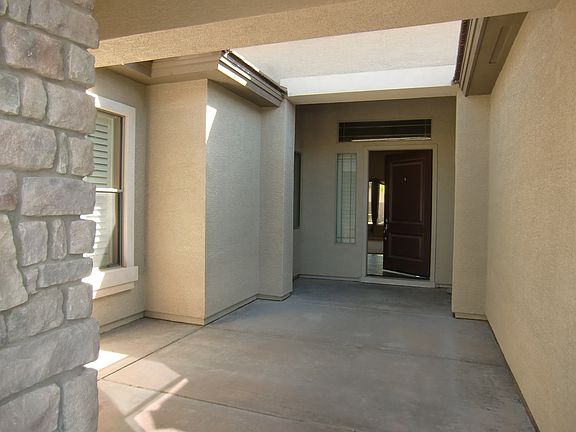 2nd image of 841 W Macaw Dr