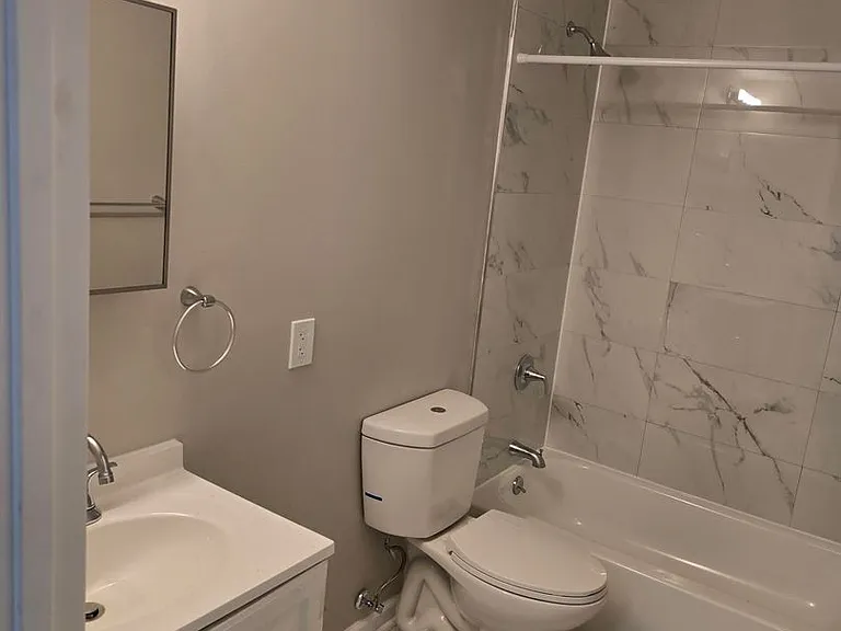 228-230 Maple Ave #3N — Photo 21