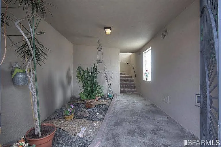 1994 45th Ave #TOP FLOOR — Photo 15