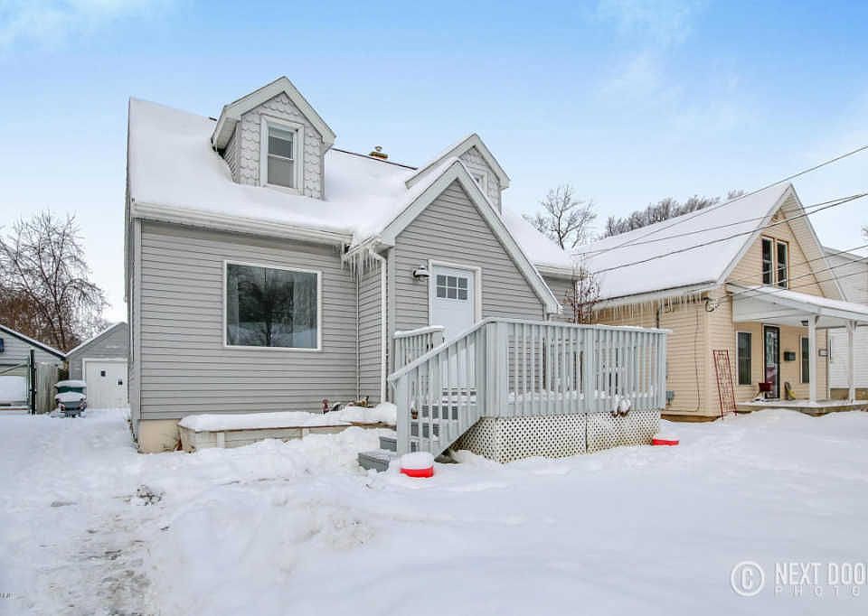 1st image of 1319 Diamond Ave NE