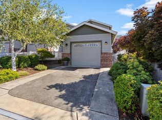 1508 Hollyhock Dr APT C, Medford, OR 97504